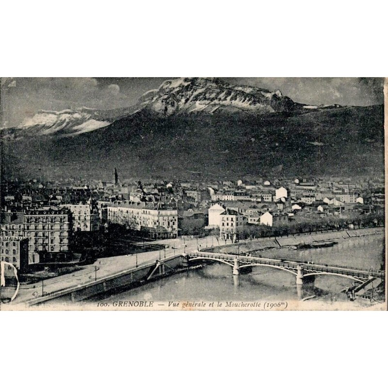 Carte postale ancienne de Grenoble avec vue générale sur la ville et le Moucherotte dans le Vercors