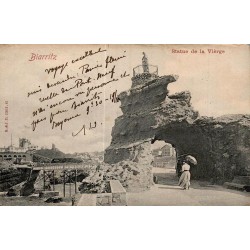 Carte postale ancienne de Biarritz représentant la Statue de la Vierge sur le Rocher de la Vierge en 1903.