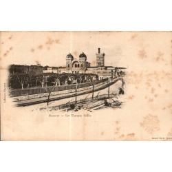 Carte postale ancienne de Biarritz représentant les Thermes Salins et leur architecture monumentale.