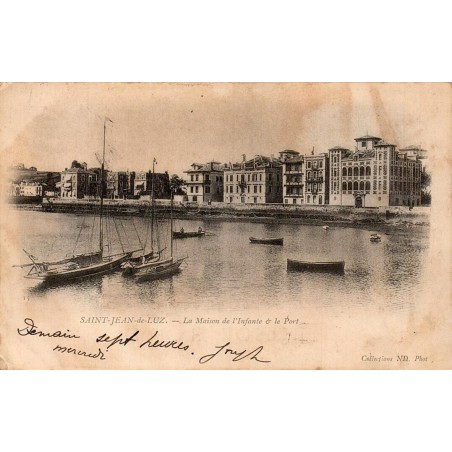 Carte postale ancienne de Saint-Jean-de-Luz montrant la Maison de l'Infante et le port avec des voiliers en 1903.