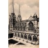 Carte postale ancienne de Bayonne montrant la cathédrale Sainte-Marie et son cloître gothique.