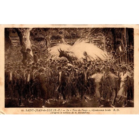 Carte postale ancienne de Saint-Jean-de-Luz représentant le Toro de Fuego lors d'une fête traditionnelle basque.