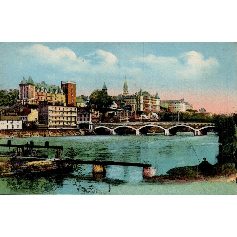 Carte postale ancienne de Luxembourg montrant le Pont Adolphe et la Ville Haute en vue panoramique.
