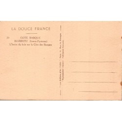 Carte Postale Ancienne Biarritz Côte des Basques L'heure du bain Éditions Yvon