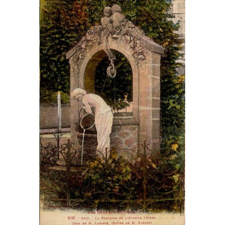 Carte postale ancienne de Pau représentant la fontaine de l'avenue Thiers, œuvre du sculpteur Gabard.