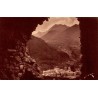 Carte postale ancienne de Cauterets vue depuis les ruines des Bains Romains avec panorama sur la station.