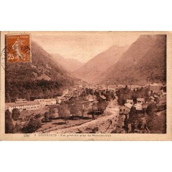 Carte postale ancienne de Cauterets avec vue générale prise du Mamelon-Vert dans les Hautes-Pyrénées.