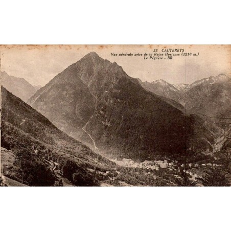 Carte postale ancienne de Cauterets montrant une vue générale depuis la Reine Hortense vers le Péguère.