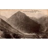 Carte postale ancienne de Cauterets montrant une vue générale depuis la Reine Hortense vers le Péguère.