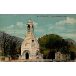 Carte postale ancienne colorisée du Monument Interallié de Lourdes, éditée par P. Doucet.