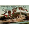 Carte postale ancienne colorisée de Lourdes avec hirondelles portant prières, vœux et souhaits au-dessus de la basilique.