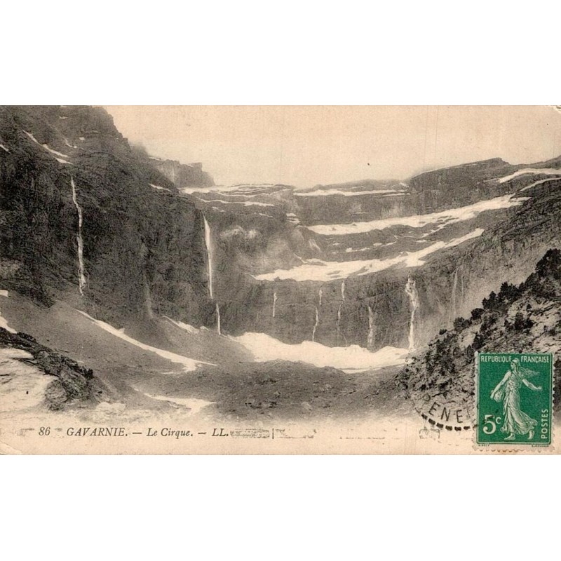 Carte postale ancienne du Cirque de Gavarnie avec ses cascades et son timbre Semeuse 5 centimes.