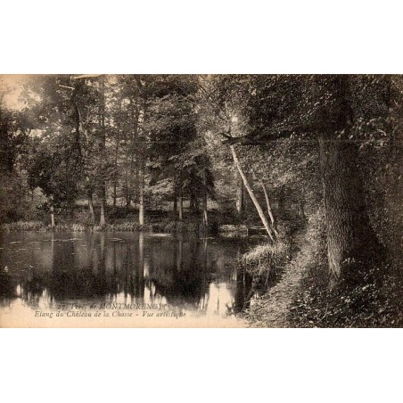 Carte postale ancienne de la forêt de Montmorency montrant l'étang du Château de la Chasse