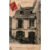 Carte postale ancienne de Lourdes représentant la maison natale de Bernadette Soubirous.
