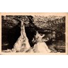 Carte postale ancienne des Grottes préhistoriques de Gargas montrant la salle « Cheminée et ses colonnes ».