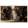 Carte postale ancienne de Domrémy montrant la maison natale de Sainte Jeanne d'Arc.