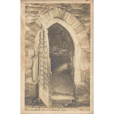 Carte postale ancienne représentant l’ancien portail de l’église de Ross-on-Wye en Angleterre.