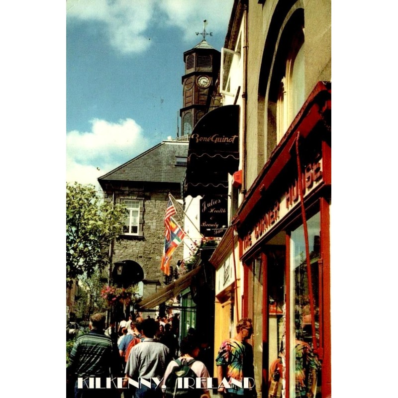 Carte postale moderne de Kilkenny montrant High Street et le Tholsel dans le centre historique.