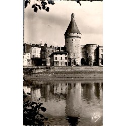 45 - LIBOURNE (GIRONDE) - La Tour au bord de l'ISle