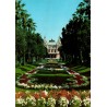 Carte postale moderne des jardins du Casino de Monte-Carlo avec parterres fleuris, palmiers et timbre français de 1967.