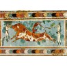 Carte postale CPSM représentant la fresque de la Tauromachie de Cnossos au Musée archéologique d'Héraklion.