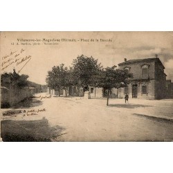 Villeneuve les Maguelone (Hérault) - Place d ela Bascule