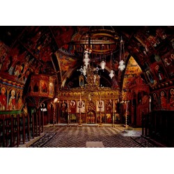 Intérieur de l'église byzantine de la Panagia à Lindos avec iconostase, fresques et icônes à Rhodes.