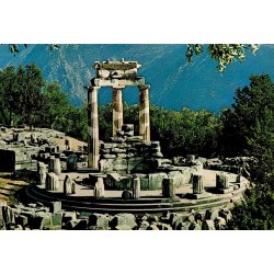 Carte postale ancienne du temple d'Athéna Pronaia à Delphes avec le mont Parnasse en arrière-plan.