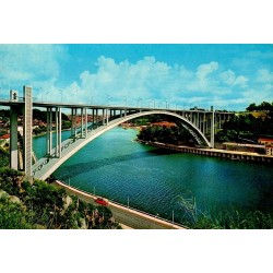Carte postale CPSM Porto Portugal Pont de l'Arrábida sur le Douro