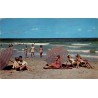 Plage de Fort Lauderdale en Floride avec vacanciers Carte Postale CPSM circulée de 1954