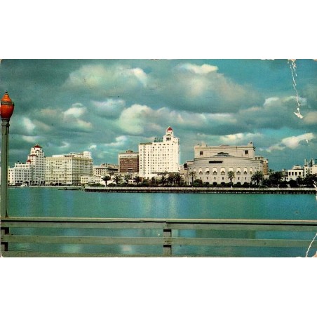 Front de mer de Long Beach depuis Rainbow Pier Californie Carte Postale CPSM circulée de 1954