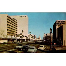 Miracle Mile sur Wilshire Boulevard à Los Angeles Carte Postale CPSM circulée de 1954