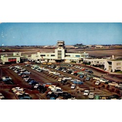 Lockheed Air Terminal de Burbank Californie Carte Postale CPSM circulée de 1955