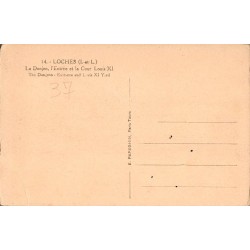 Carte postale ancienne Loches – Donjon, entrée et cour Louis XI