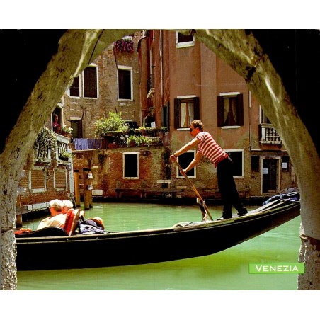 Carte postale moderne Venise Corte Botera gondole canal Venezia Italie