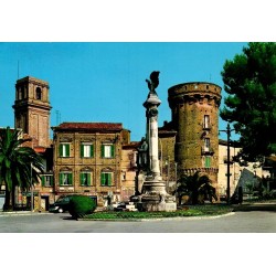 Carte postale moderne Vasto Piazza Rossetti Castello Caldoresco Abruzzes Italie