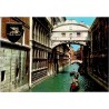 CPSM Venise Pont des Soupirs canal et gondoles quartier Saint-Marc Italie