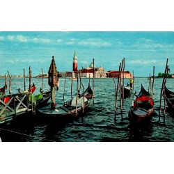 CPSM Venise Isola di San Giorgio gondoles Venise Italie carte postale circulée