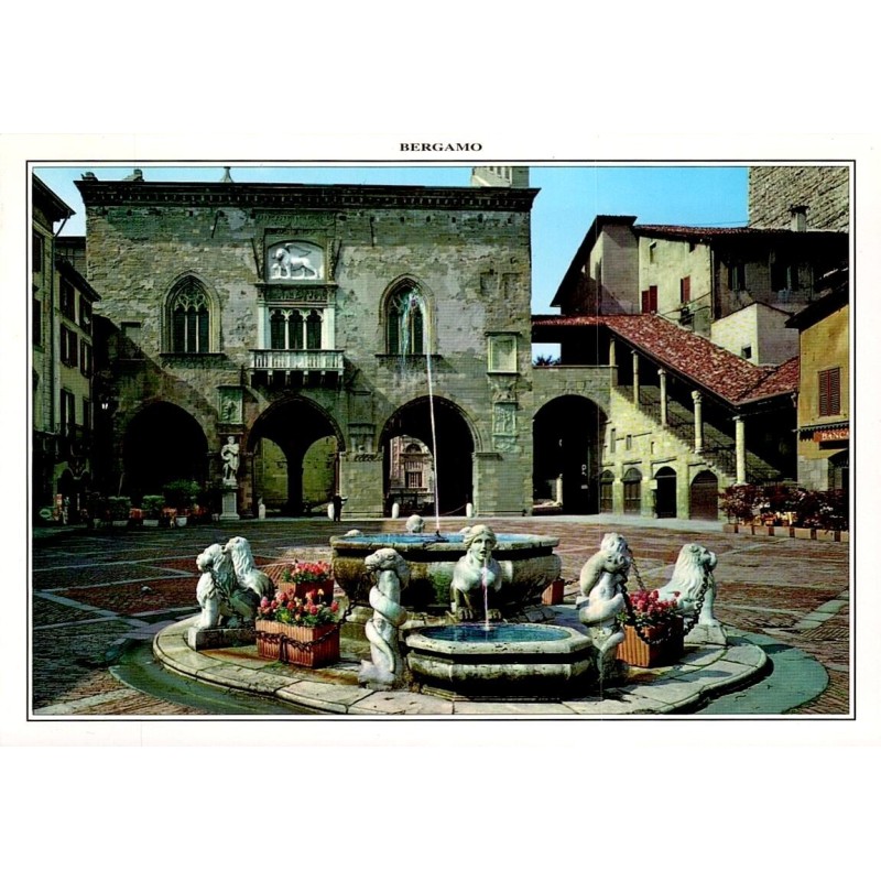 CPM Bergamo Città Alta Piazza Vecchia Fontana Contarini Palazzo della Ragione Italie