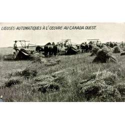 CPA lieuses automatiques en action dans les champs du Canada Ouest