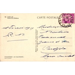 Carte postale ancienne Vizille – Porte du château historique