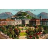 589 - GRENOBLE - La Place Victore Hugo et les forts - ND