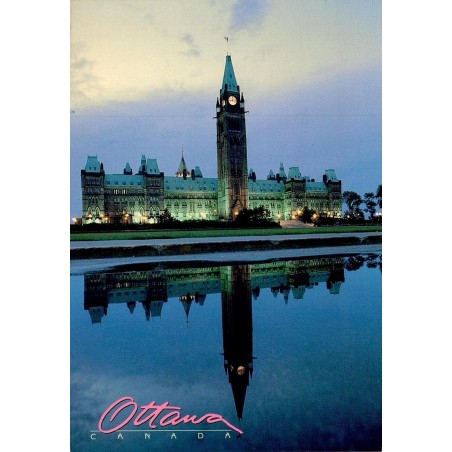 CPM Ottawa Parlement du Canada Tour de la Paix au crépuscule