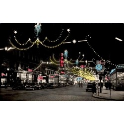 CPSM de Bruxelles illuminée de nuit en 1957 avec féerie lumineuse et circulation