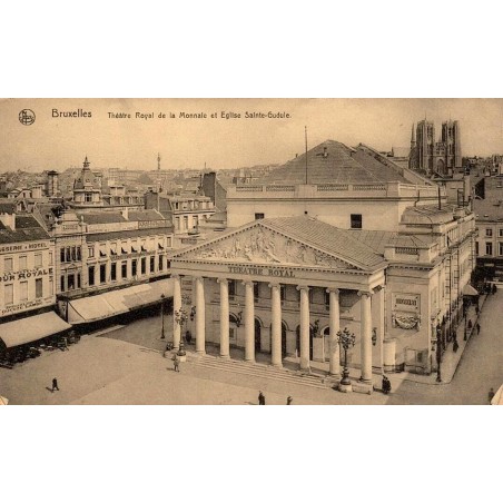 CPA Bruxelles Théâtre Royal de la Monnaie et église Sainte-Gudule Belgique