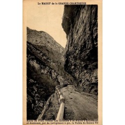 Carte postale ancienne massif de la Grande Chartreuse route de Frou panorama alpin