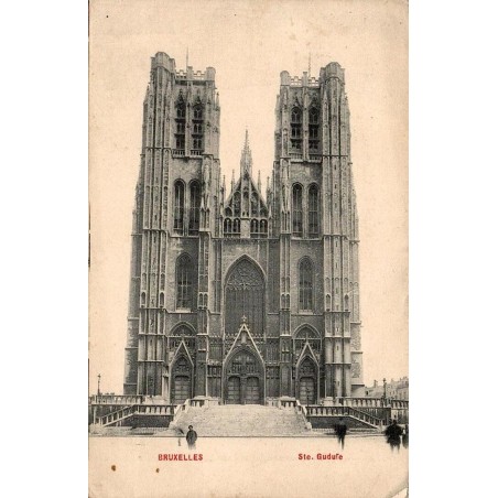 CPA Bruxelles façade de la cathédrale Sainte-Gudule avec timbre belge de 1908