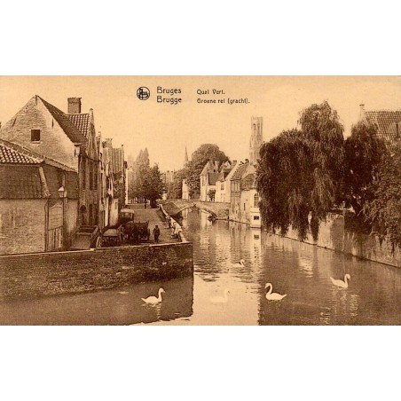 CPA Bruges Quai Vert Groene Rei avec canal, cygnes et maisons historiques en Belgique