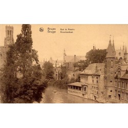 CPA Bruges Quai du Rosaire Rozenhoedkaai avec canal et bâtiments médiévaux en Belgique