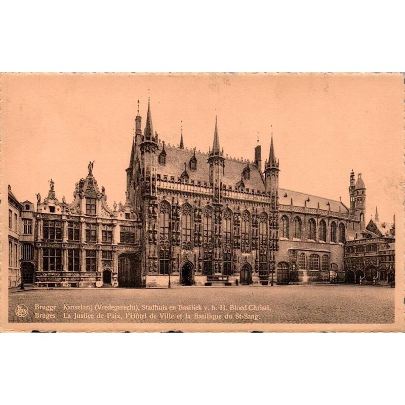 CPA Bruges Hôtel de Ville Basilique du Saint-Sang Justice de Paix Belgique